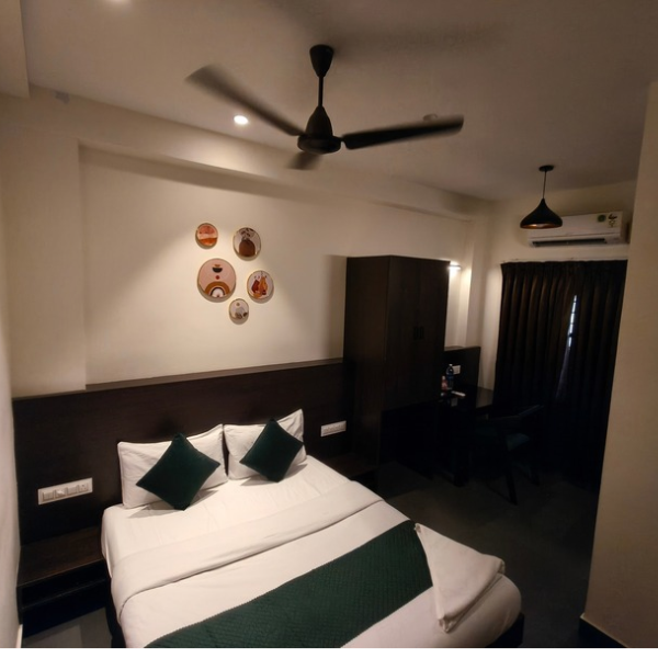 Udupi Comforts room